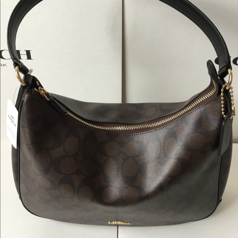 🌷Coach Zip Shoulder Bag In Signature Canvas NWT. - Picture 2 of 8